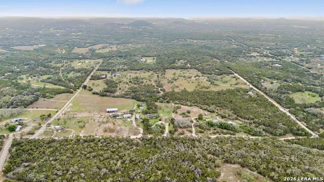 997 GW Edwards Lane Pipe Creek, TX 78063