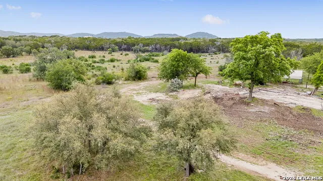 997 GW Edwards Lane Pipe Creek, TX 78063