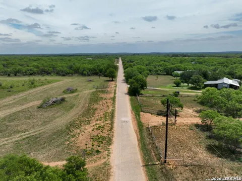 002 TRACT 1 CR 640