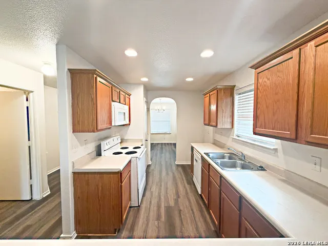 3949 WENSLEDALE DR Schertz, TX 78108