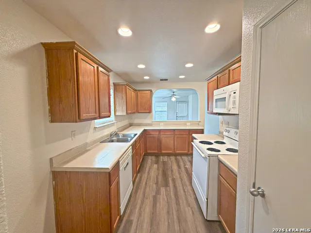 3949 WENSLEDALE DR Schertz, TX 78108