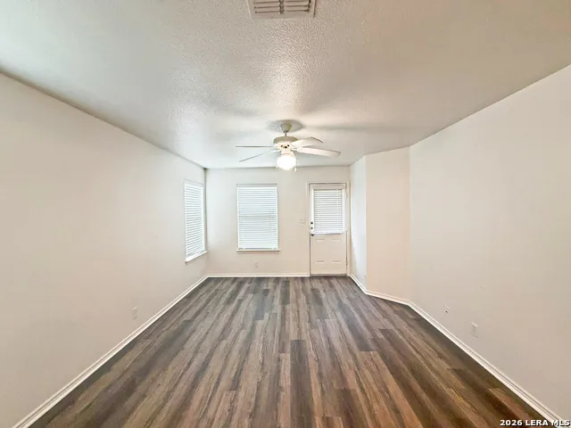 3949 WENSLEDALE DR Schertz, TX 78108