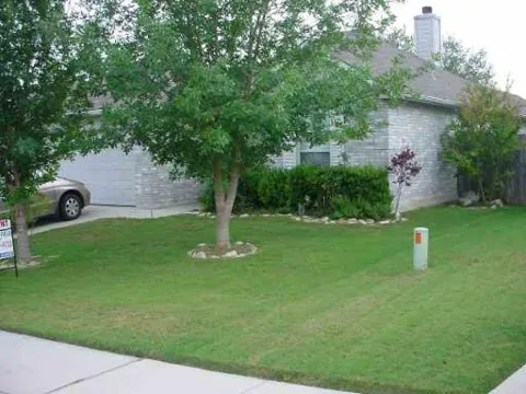 2805 BERRY WAY