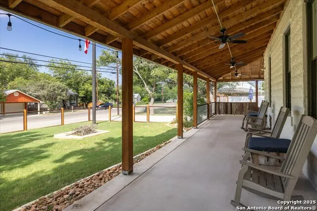 504 6th Comfort, TX 78013