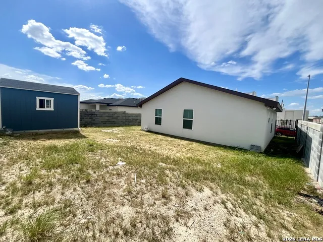 6521 Adenia Lp Laredo, TX 78043