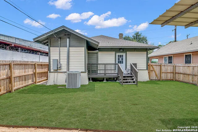 115 W HIGHLAND BLVD San Antonio, TX 78210