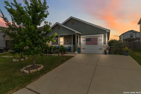 2425 Ayers Dr