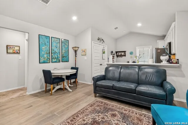 2425 Ayers Dr San Antonio, TX 78155