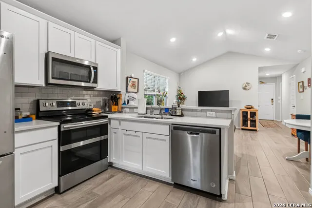 2425 Ayers Dr San Antonio, TX 78155