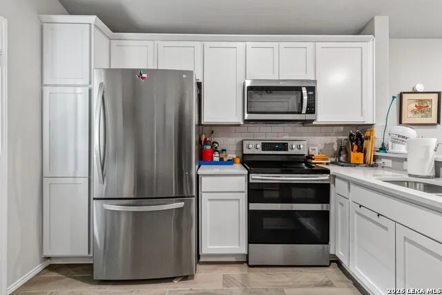 2425 Ayers Dr San Antonio, TX 78155