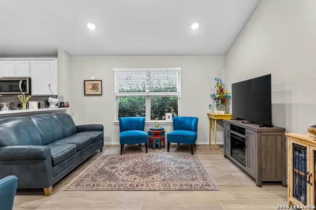 2425 Ayers Dr San Antonio, TX 78155