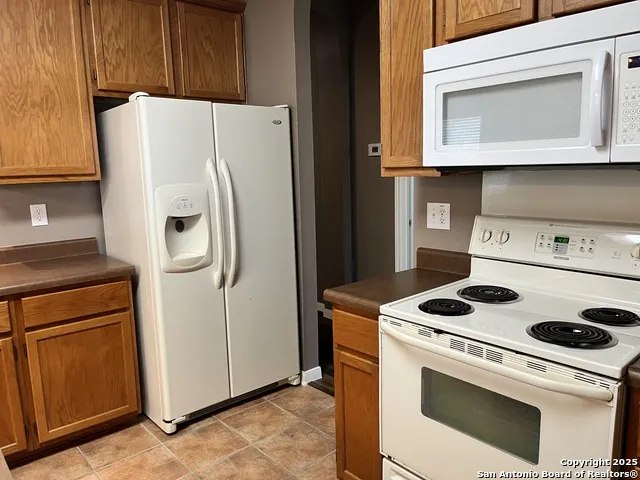 109 Silent Country Cibolo, TX 78108