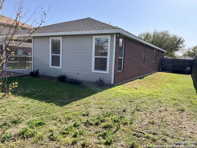 109 Silent Country Cibolo, TX 78108