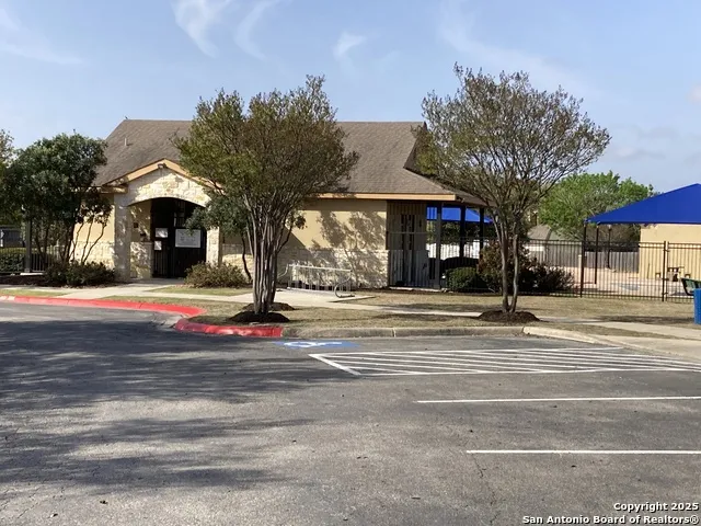 109 Silent Country Cibolo, TX 78108