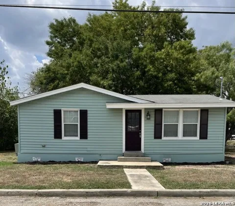 202 W LANGLEY BLVD