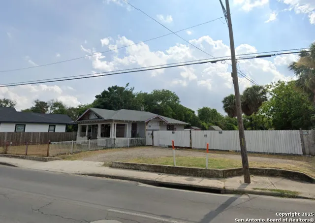 5311 S Flores San Antonio, TX 78214