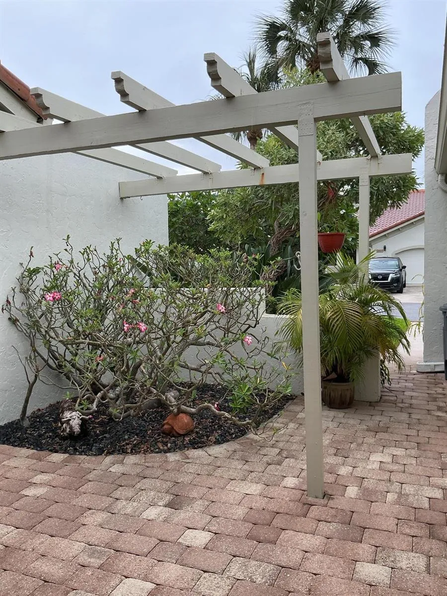 6912 BARBAROSSA STREET Boca Raton, FL 33433