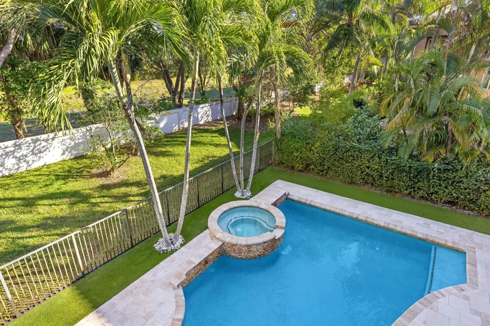 17606 Circle Pond Court Boca Raton, FL 33496