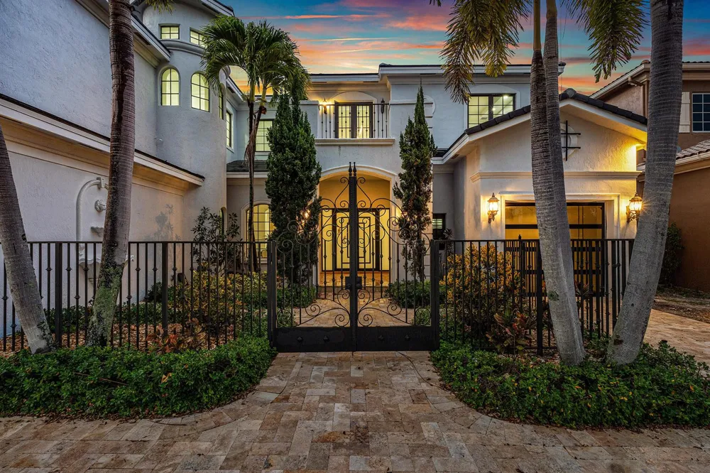 17606 Circle Pond Court Boca Raton, FL 33496