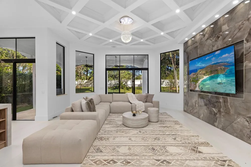 17606 Circle Pond Court Boca Raton, FL 33496