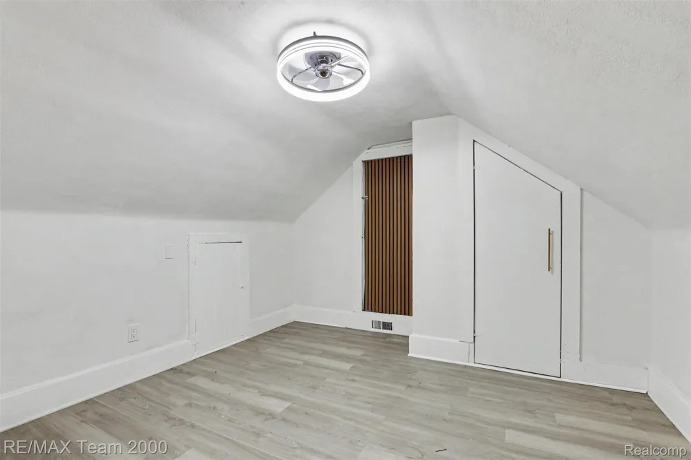 44 Union Street Mt Clemens City, MI 48043