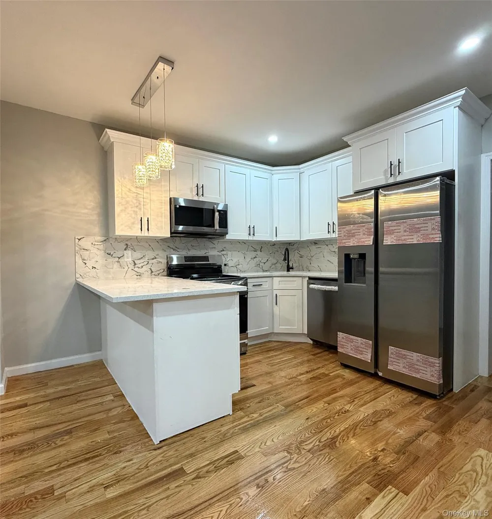 1627 Pilgrim Avenue Bronx, NY 10461