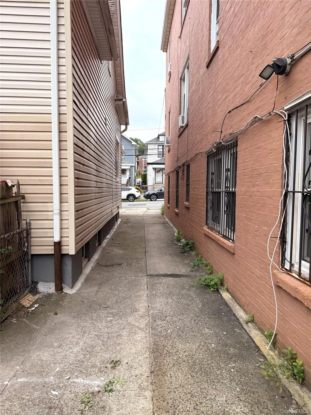 1627 Pilgrim Avenue Bronx, NY 10461
