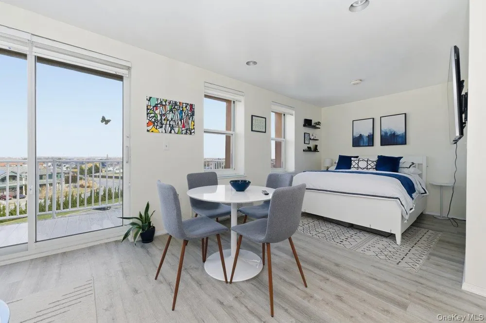 2 Richmond Road #5E Lido Beach, NY 11561