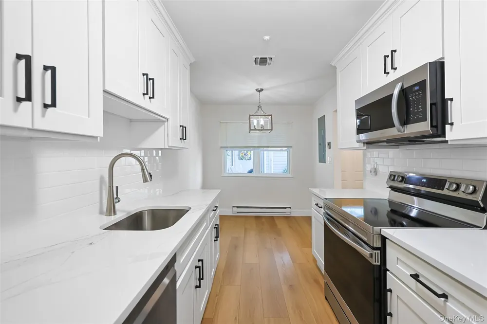 708 W Cabot Court #708 Saint James, NY 11780