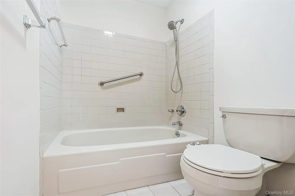708 W Cabot Court #708 Saint James, NY 11780