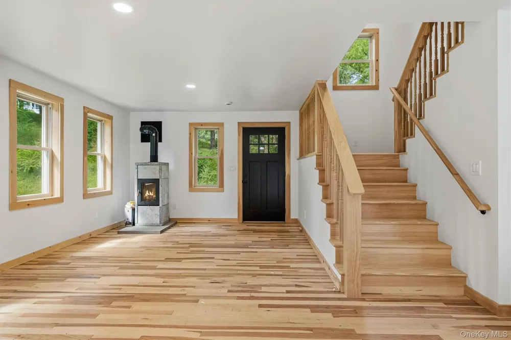 71 Oak Street Narrowsburg, NY 12764