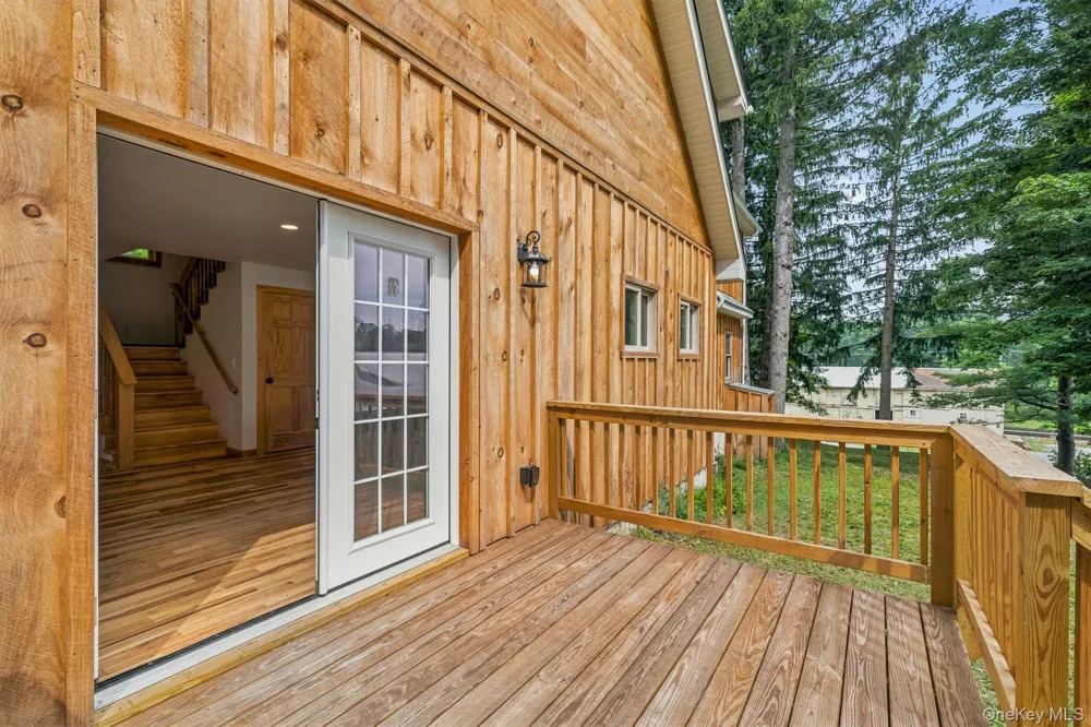 71 Oak Street Narrowsburg, NY 12764