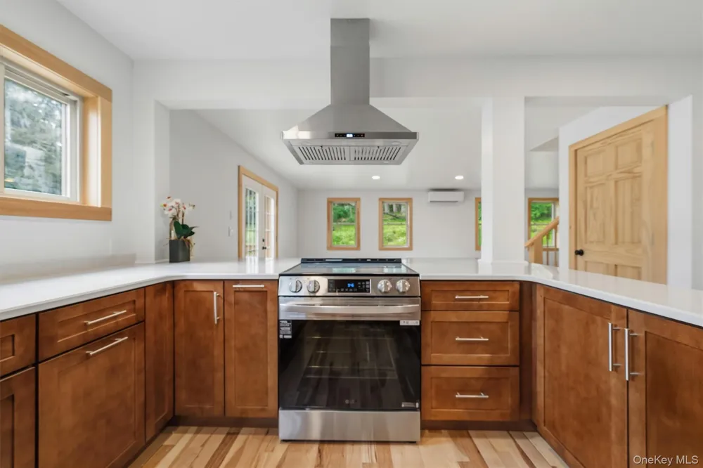 71 Oak Street Narrowsburg, NY 12764