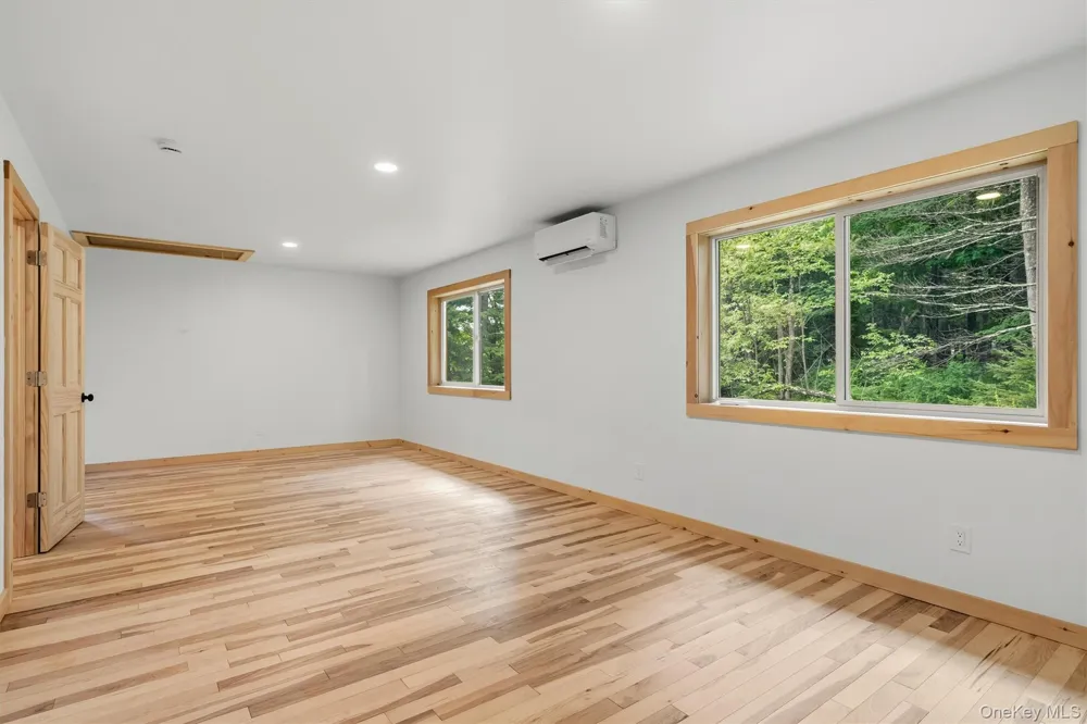 71 Oak Street Narrowsburg, NY 12764