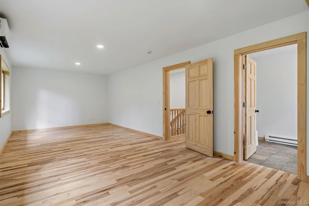 71 Oak Street Narrowsburg, NY 12764