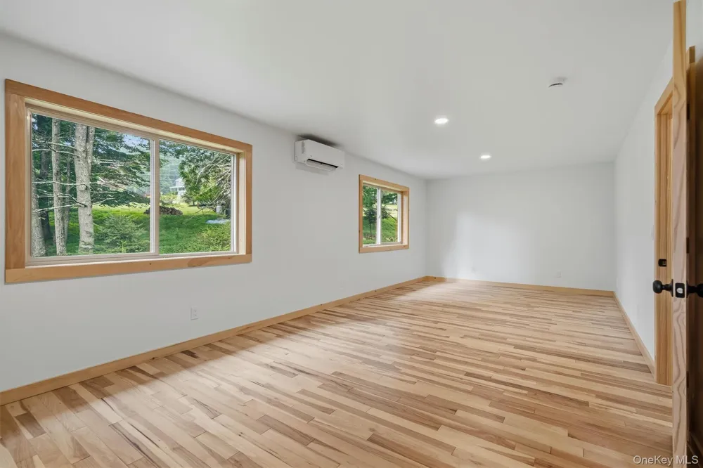 71 Oak Street Narrowsburg, NY 12764