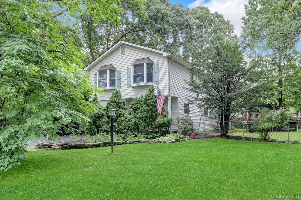 41 Main Avenue Mastic, NY 11950