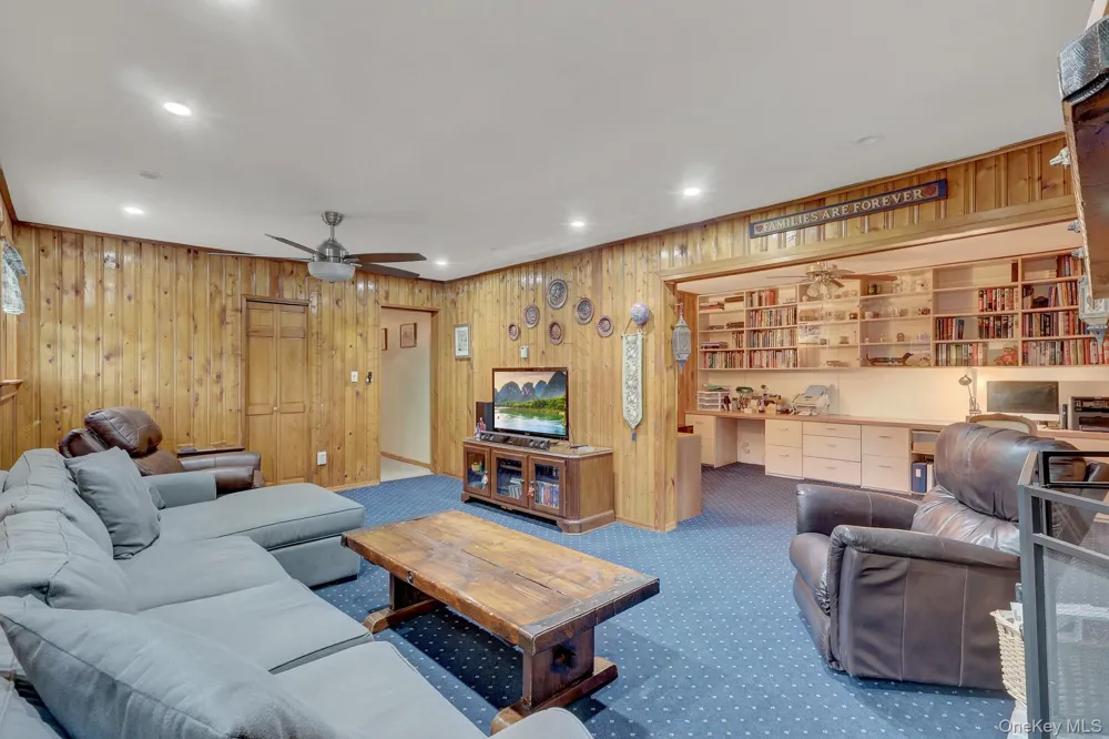 41 Main Avenue Mastic, NY 11950
