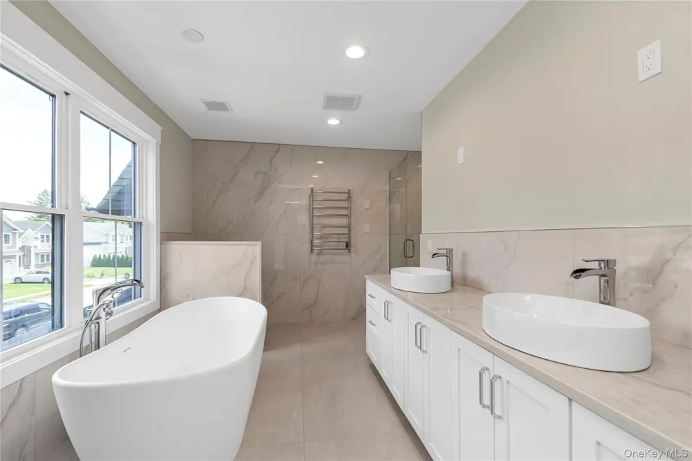 22 Northern Parkway E Plainview, NY 11803