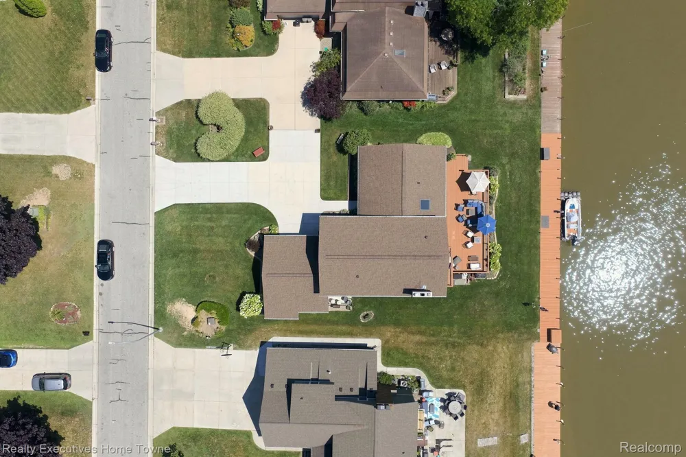 2900 Woodstock Circle Port Huron City, MI 48060