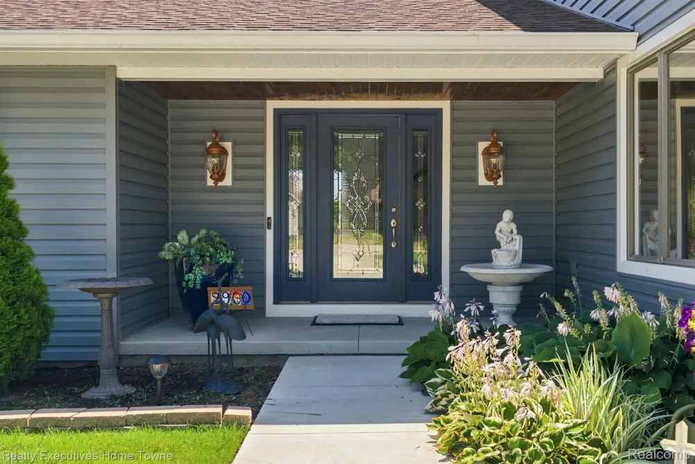 2900 Woodstock Circle Port Huron City, MI 48060