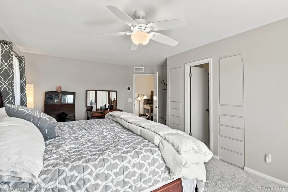 2900 Woodstock Circle Port Huron City, MI 48060