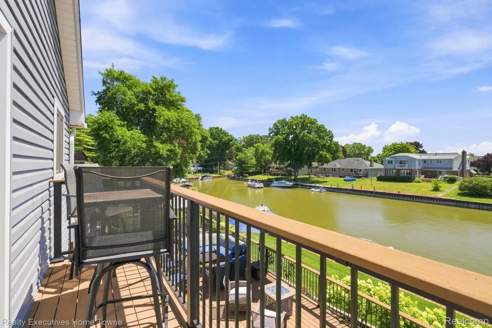 2900 Woodstock Circle Port Huron City, MI 48060