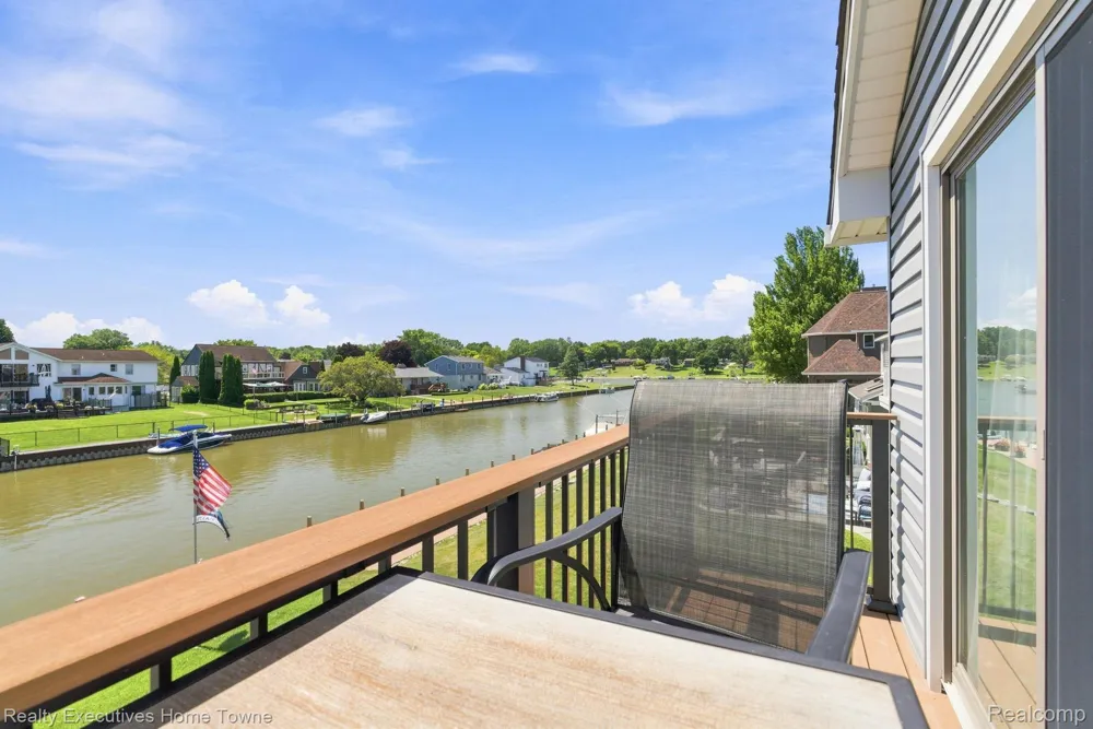 2900 Woodstock Circle Port Huron City, MI 48060