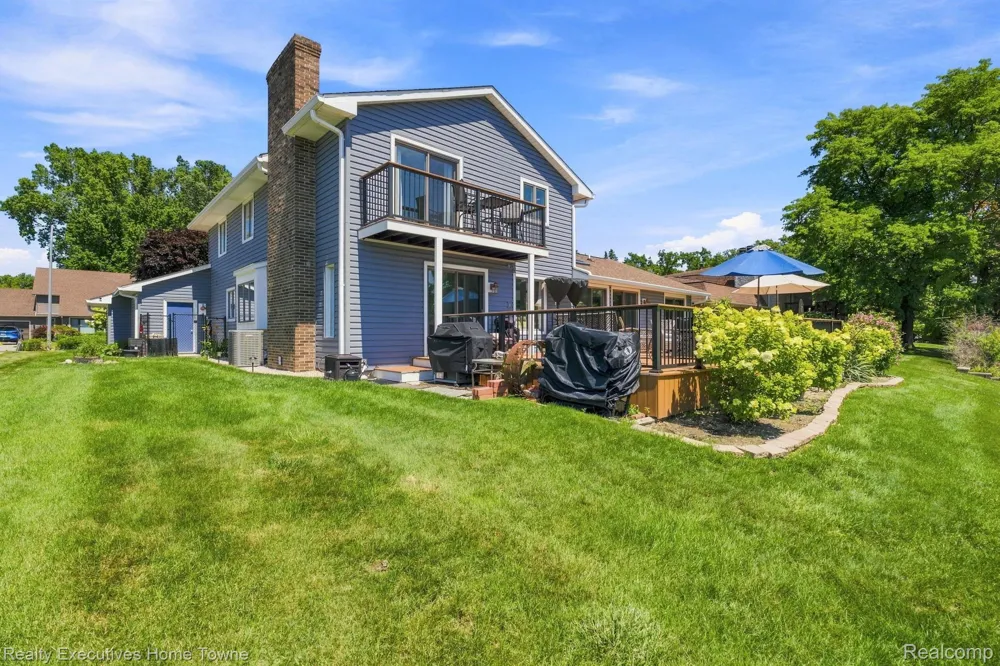 2900 Woodstock Circle Port Huron City, MI 48060