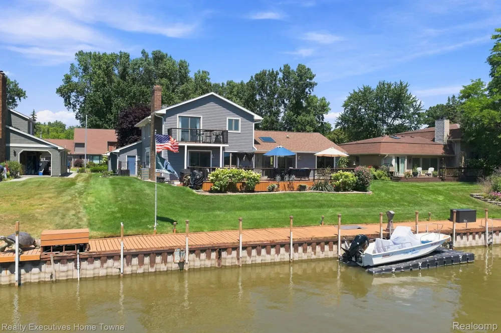 2900 Woodstock Circle Port Huron City, MI 48060