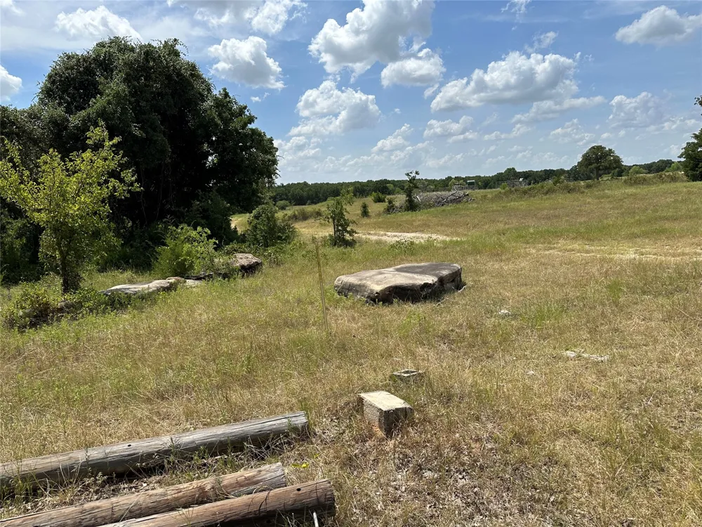 Well Service Road Bowie, TX 76230