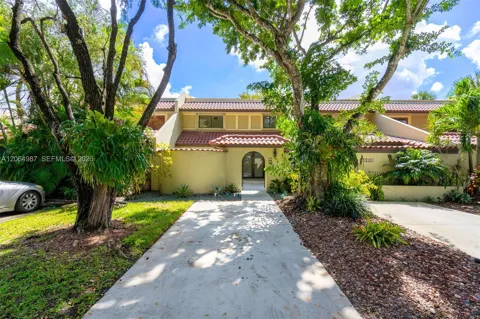 3843 Alcantara Ave #76B