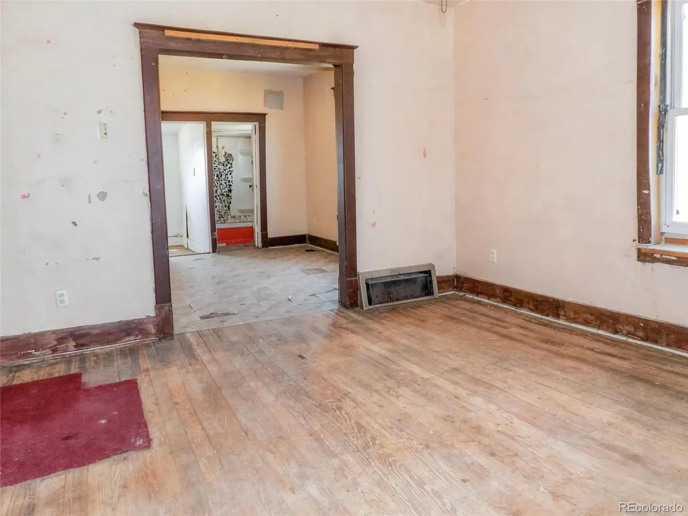 1237 9th Street Las Animas, CO 81054