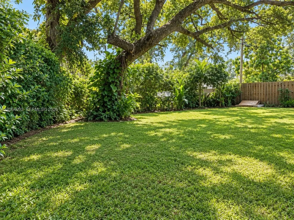 Address Not Shown Hollywood, FL 33021